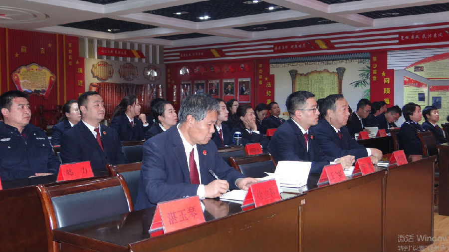 QQ截图观看榜样1.png